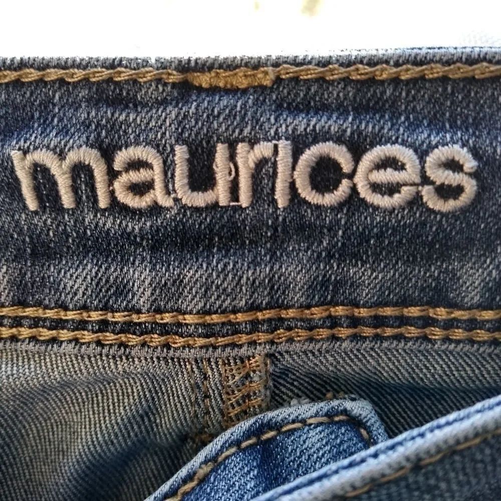 Maurices jeans  - Picture 3 of 7